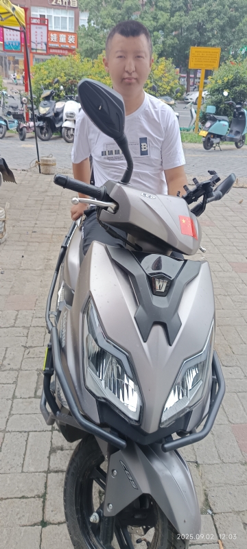 平淡的第二张照片--洛阳残疾人相亲网